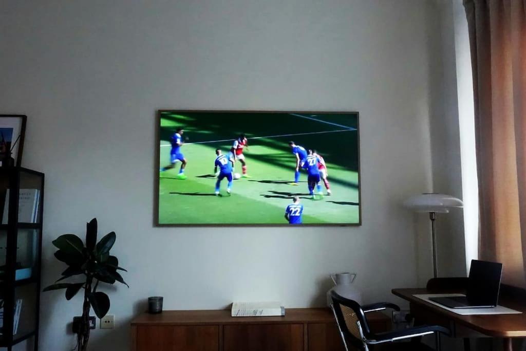 Stylish City-Centre Apartment With Balcony Liverpool Esterno foto